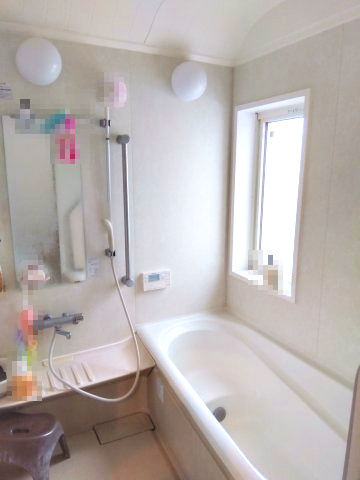 売中古戸建　富士市比奈の浴室|ホワイトを基調とした清潔感のあるお風呂です。