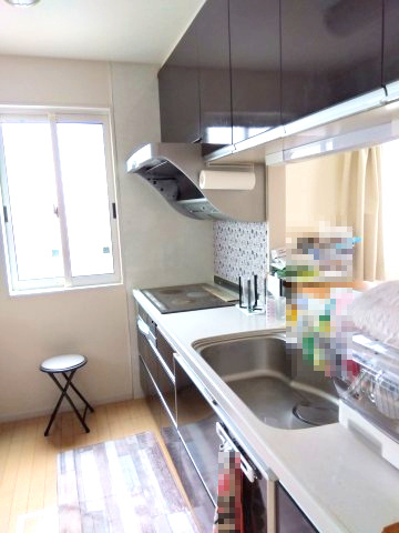 売中古戸建　富士市比奈のキッチン|オール電化で安全にお料理が出来ます。