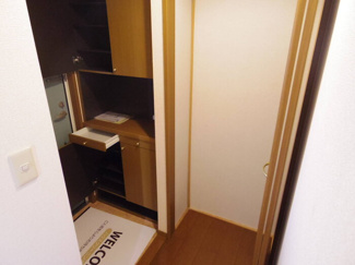 【玄関】 | ドミール・シャルマンD