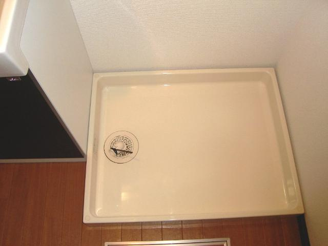 グランドゥールⅡのその他|洗濯機置場