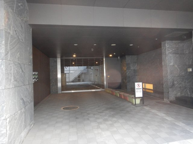 アトラス渋谷公園通りの駐車場