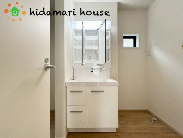 上尾市今泉7期　新築戸建　KEIAIGRACE01の独立洗面台