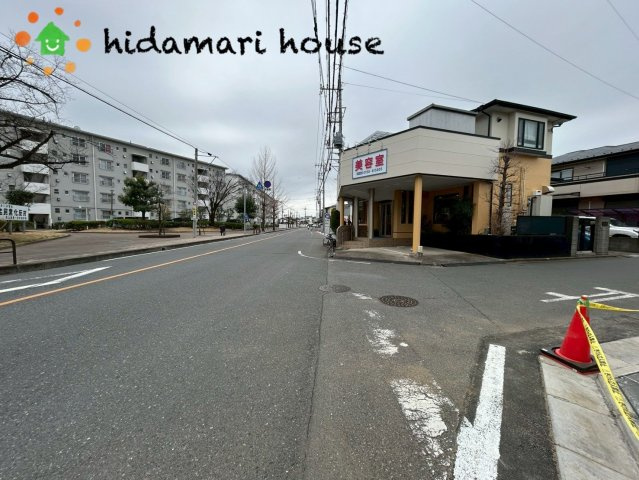 上尾市今泉7期　新築戸建　KEIAIGRACE01の前面道路含む現地写真