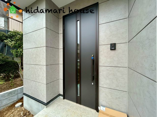 上尾市今泉7期　新築戸建　KEIAIGRACE01の玄関