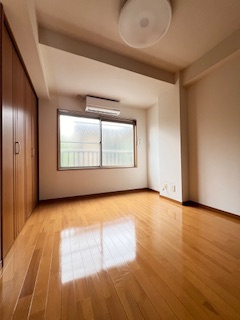 広々とした洋室です