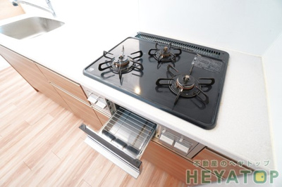 【キッチン】 | Village de Mizuho | ３口ガスコンロ