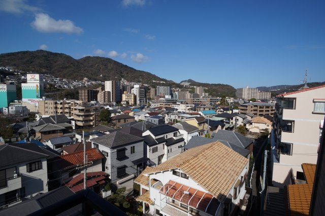 クリアコート谷垣の展望