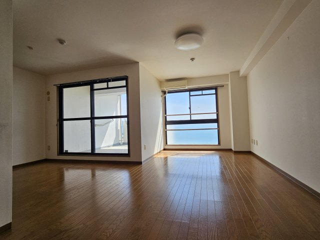 シーサイドパストラルⅡの居間・リビング