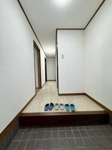 門真市江端町の玄関|お好みのシューズボックスを置いていただけます。