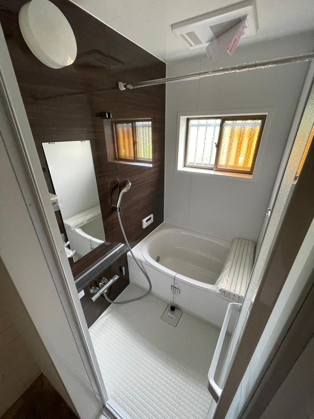 明美の里町　中古一戸建ての浴室|ユニットバス
■物件内覧・資金計画相談・住宅ローン相談、リフォーム相談、お問合せ受付中■
※当日・翌日のご内覧、ご相談はお電話でのお問合せがスムーズです！