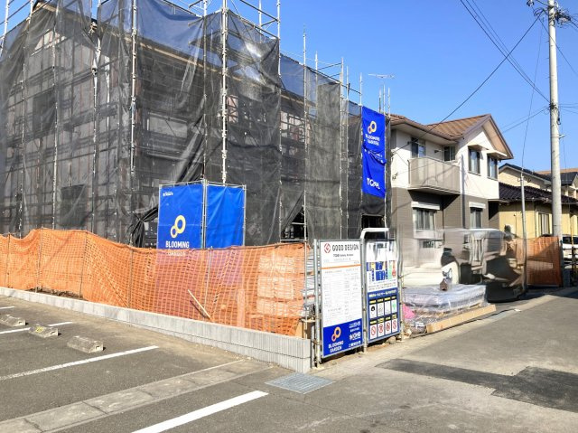 新築　太田市亀岡町2期　Blooming　Garden　1号棟の前面道路含む現地写真|現地写真　　南側接道幅員約4ｍ