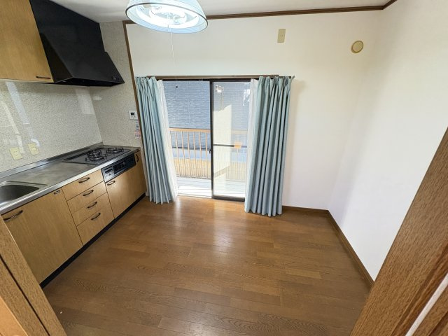 コスモスハイツの居間・リビング