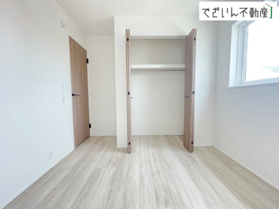 【収納】 | LIGNAGE久喜市伊坂南24-1期  新築住宅 | ≪7号棟≫
現地(2026年4月撮影)