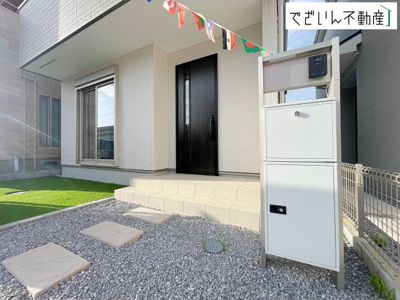 【玄関】 | LIGNAGE久喜市伊坂南24-1期  新築住宅 | ≪7号棟≫
現地(2026年4月撮影)