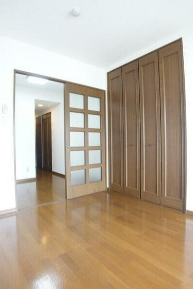 川崎市麻生区高石４丁目の賃貸マンションの居間・リビング|別部屋参考写真