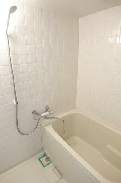 川崎市麻生区高石４丁目の賃貸マンションの浴室|別部屋参考写真