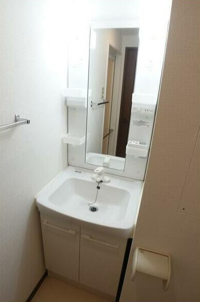 川崎市麻生区高石４丁目の賃貸マンションの洗面所|別部屋参考写真