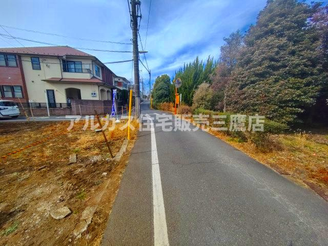 調布市深大寺元町４丁目 京王線 調布駅 新築戸建の前面道路含む現地写真
