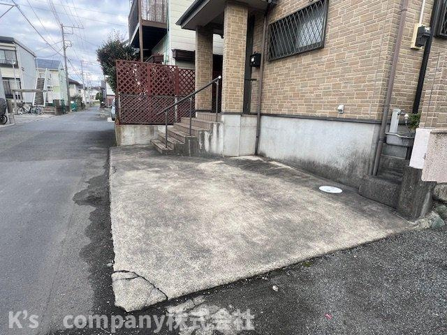 茅ヶ崎市高田2丁目　中古戸建の駐車場|駐車場スペース◇◇