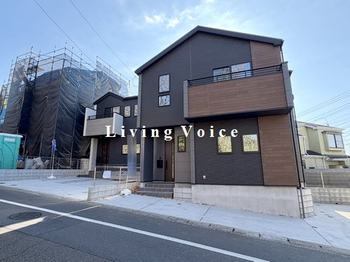 【外観】 | 【仲介手数料０円】藤沢市天神町2期　新築一戸建て　2号棟　全2棟 | 全体【仲介手数料０円】藤沢市天神町2期　新築一戸建て　全2棟