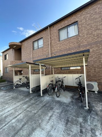 トレゾアＱの駐車場