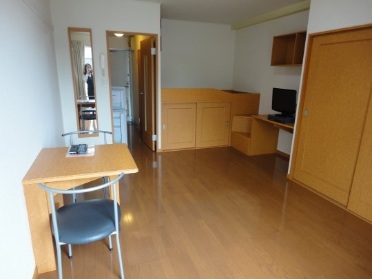 【居間・リビング】 | レオパレスウイロウ