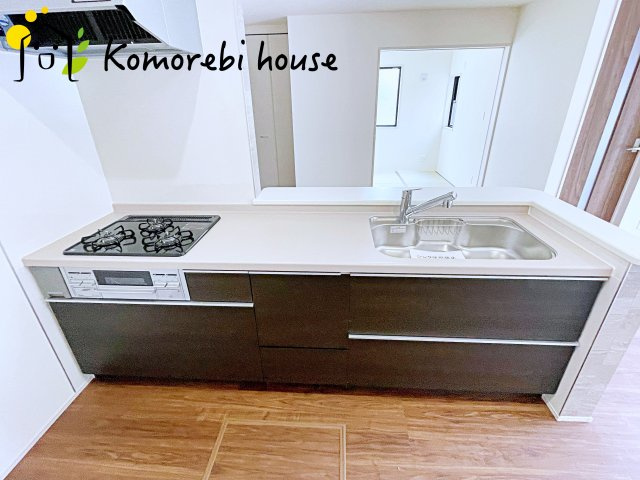 さいたま市見沼区大谷　第4　新築一戸建て　リーブルガーデン　01のキッチン|キッチンでお料理をお楽しみください