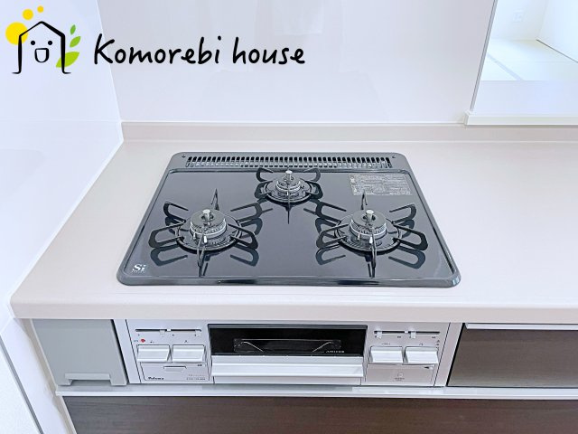 さいたま市見沼区大谷　第4　新築一戸建て　リーブルガーデン　01のキッチン|使いやすいキッチンです