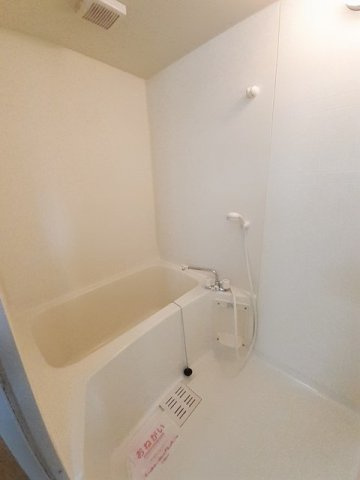 レインボータウンＢの浴室