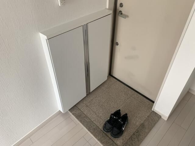 アリックスビルの玄関