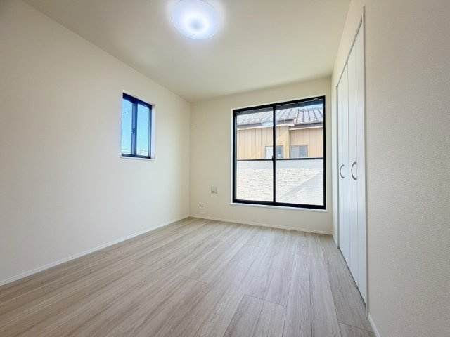 三郷市番匠免1丁目　新築戸建　全5棟　C号棟の洋室|同施工会社の参考写真になります。