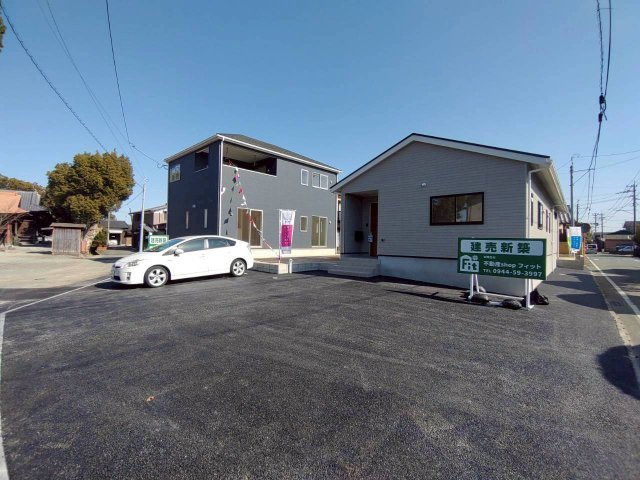 柳川市大和町豊原の新築一戸建の駐車場