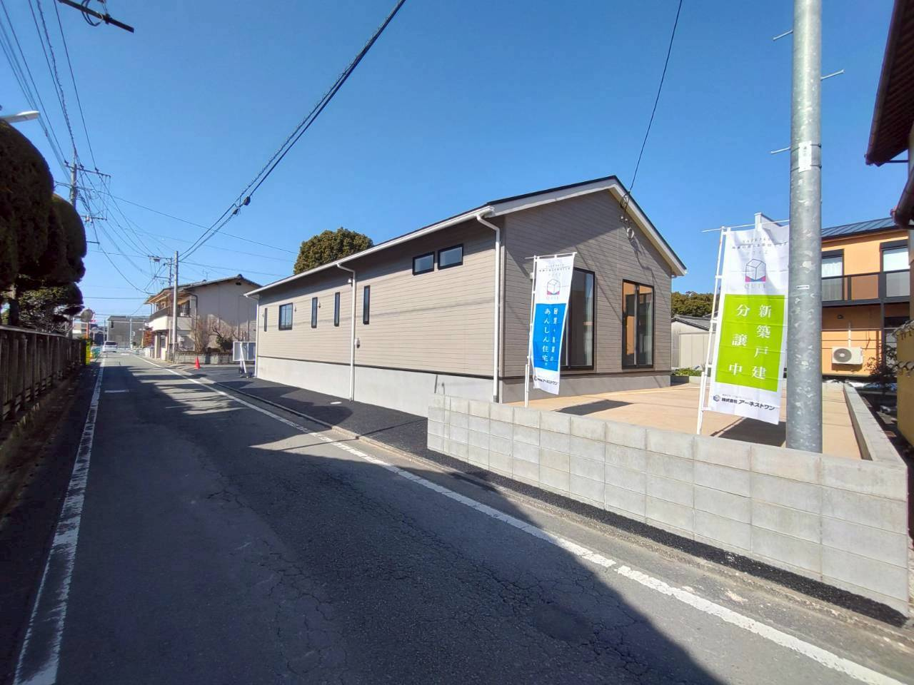 柳川市大和町豊原の新築一戸建の前面道路含む現地写真