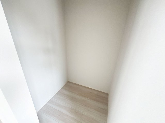 【収納】 | 川越市田町　新築一戸建住宅　全1棟　(ふじみ野店) | 主寝室　10帖
収納力のあるウォークインクローゼット付き。