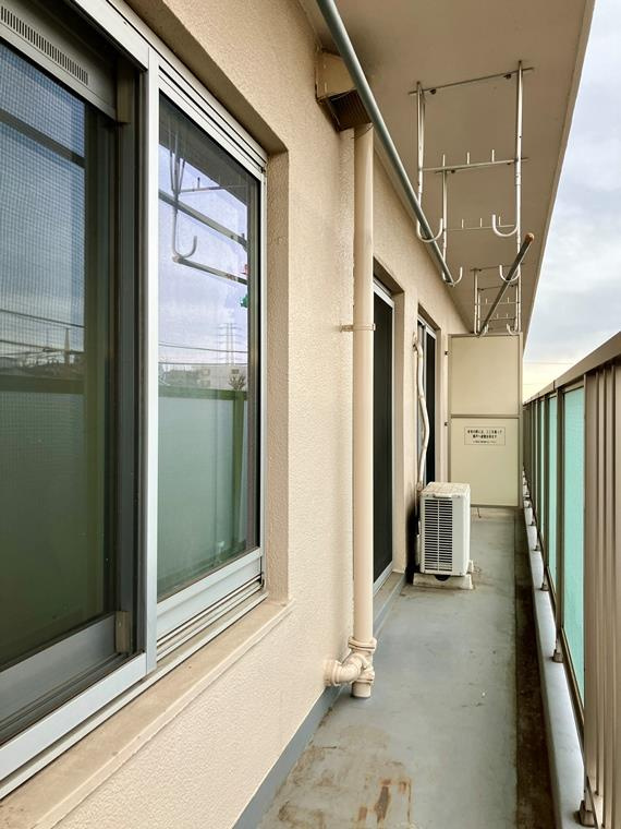 有馬南住宅１号棟のバルコニー