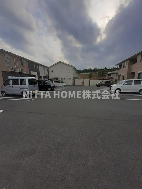 エスペラント・ボヌール　Ｂの駐車場|敷地内に2台分の駐車スペースがあります○