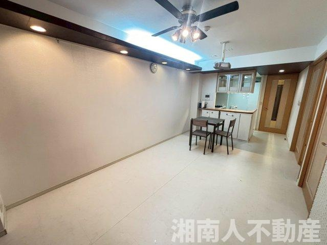 シーサイドコート片瀬海岸の居間・リビング