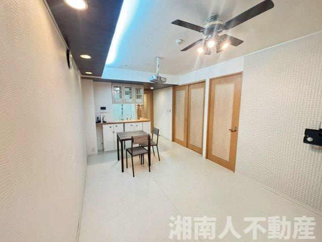 シーサイドコート片瀬海岸の居間・リビング