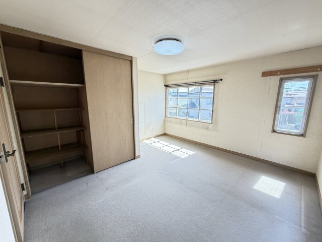 前橋市下大島町　中古住宅の収納|■2階洋室収納