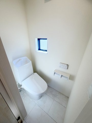 三郷市番匠免1丁目　新築戸建　全5棟　D号棟のトイレ|2階のトイレです