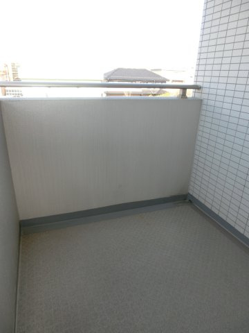 グーディッシュ川越アルバートルのバルコニー