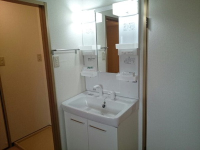 【洗面所】 | エル・ガーデンＡ