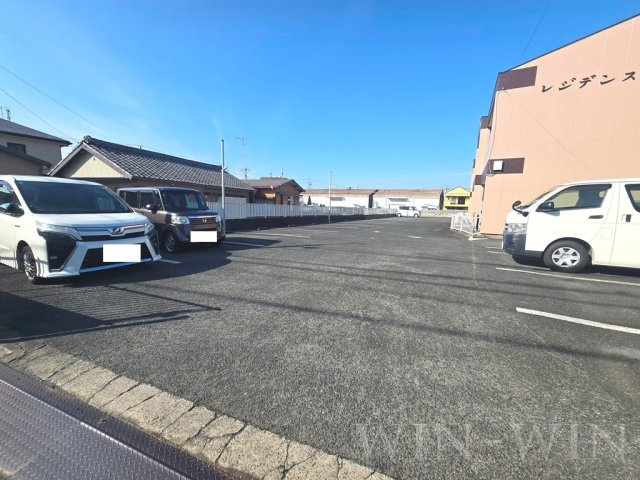 レジデンス伊藤の駐車場