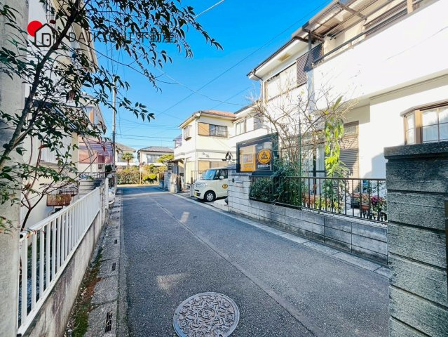 【前面道路含む現地写真】 | 鴻巣市登戸　中古戸建