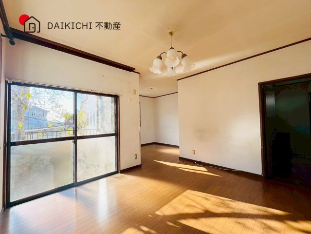 【居間・リビング】 | 鴻巣市登戸　中古戸建