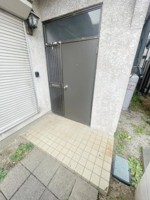 【玄関】 | 松郷戸建 | 玄関です