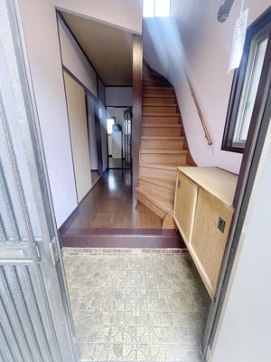 【玄関】 | 松郷戸建 | 玄関です