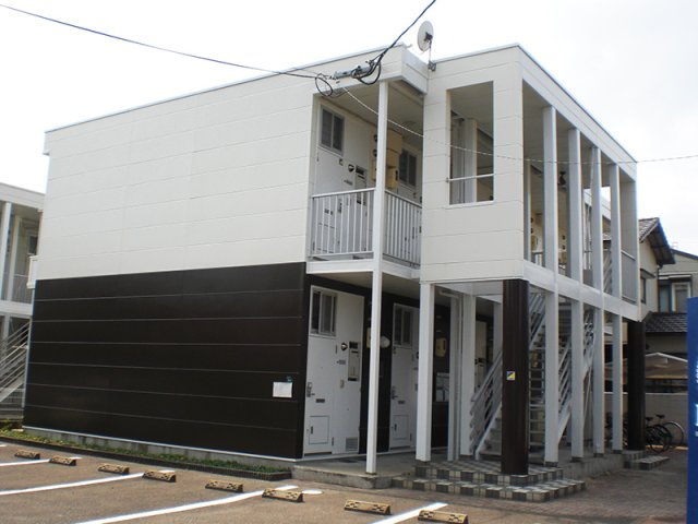 レオパレスハピネスⅠの外観