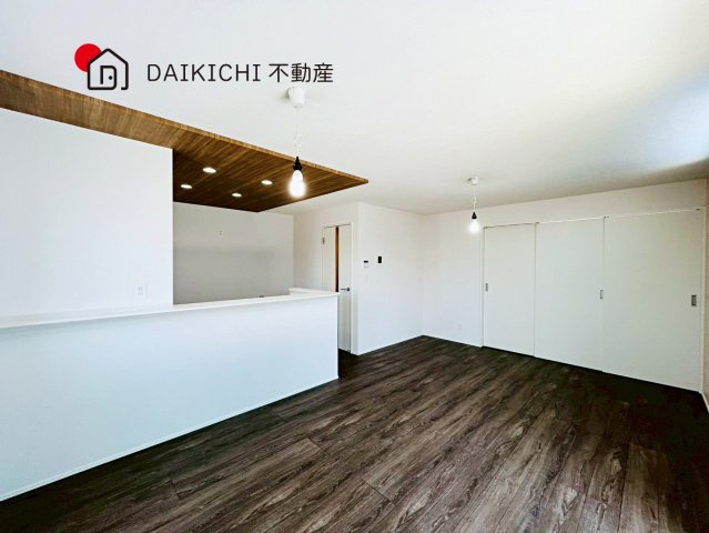 【居間・リビング】 | 久喜市久喜東10期　GRAFARE　DESIGN　新築戸建　全13棟　13号棟