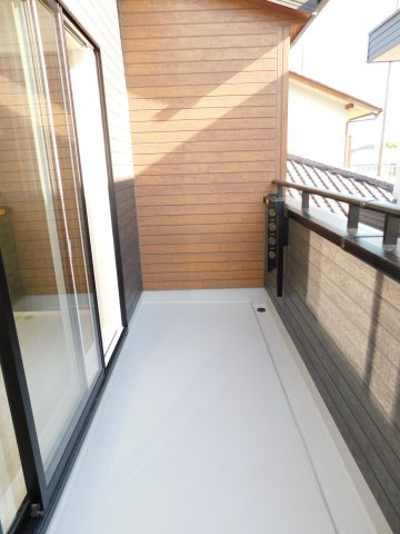 海部郡蟹江町宝４丁目の新築一戸建のバルコニー|◇バルコニー◇　　南面で陽当り良好♪